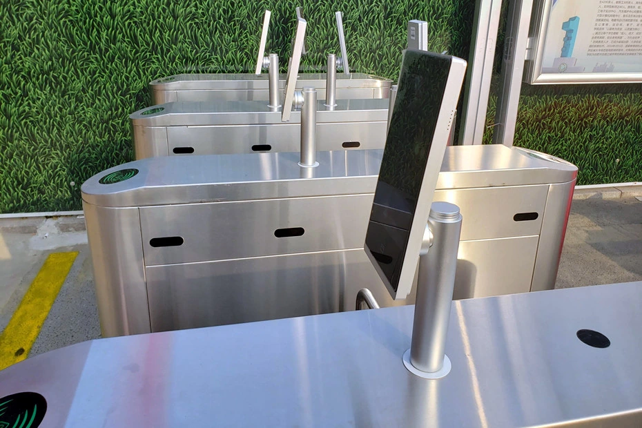 Choosing the Right Face Recognition Module for Turnstile Gates